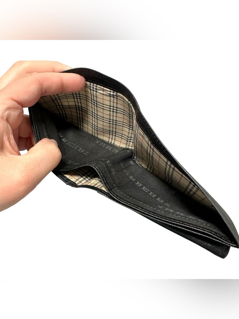 Burberry Black Leather & Nova Check Men’s Bifold Wallet - Picture 5 of 14